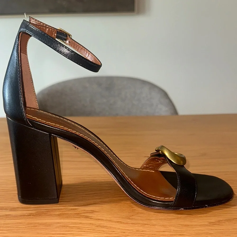 Coach Maya Sandal - Picture 9 of 12